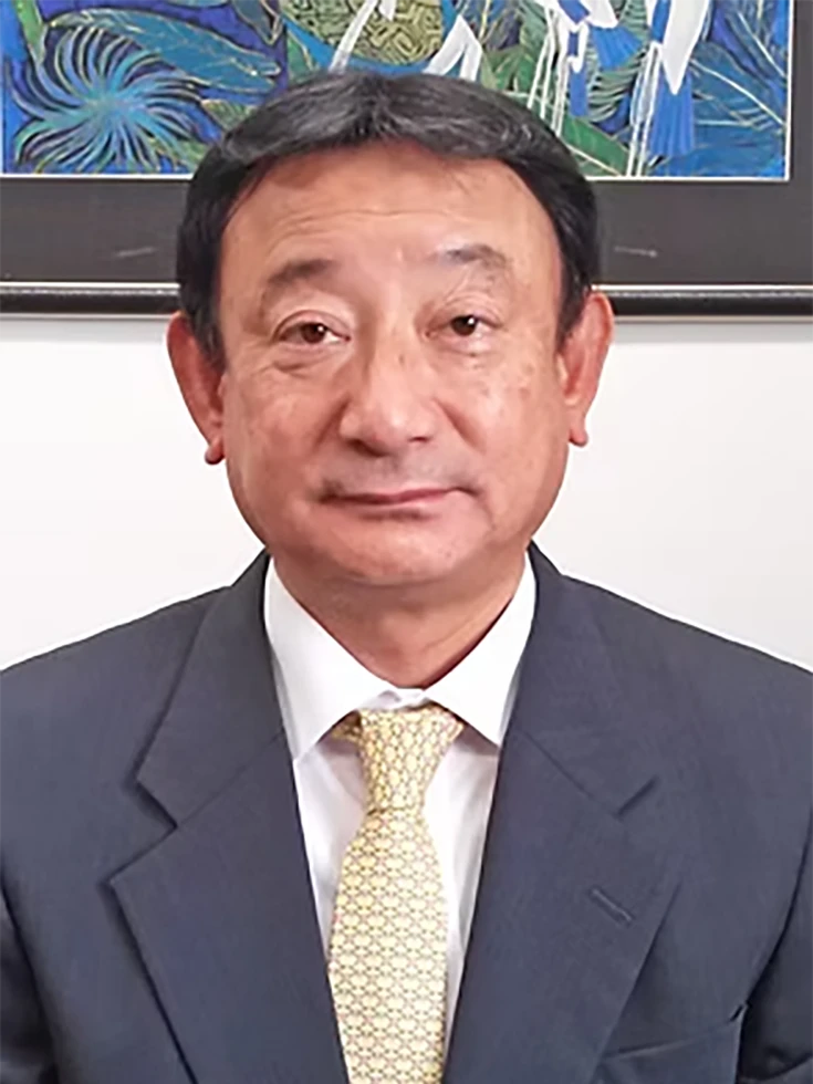 代表取締役　#{corp.president}